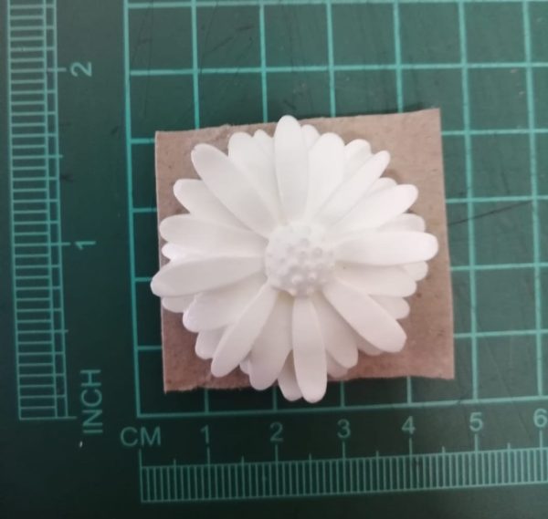 Daisy embellishment